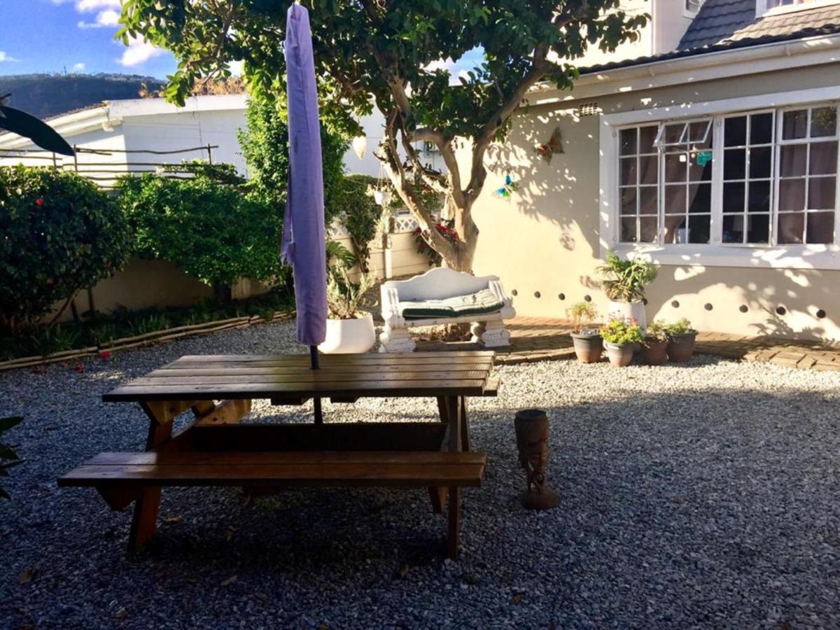 Jembjo'S Knysna Lodge & Backpackers Экстерьер фото