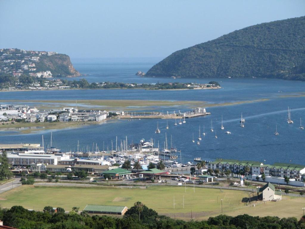 Jembjo'S Knysna Lodge & Backpackers Экстерьер фото
