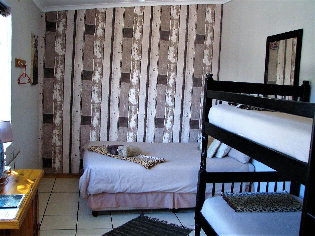 Jembjo'S Knysna Lodge & Backpackers Экстерьер фото