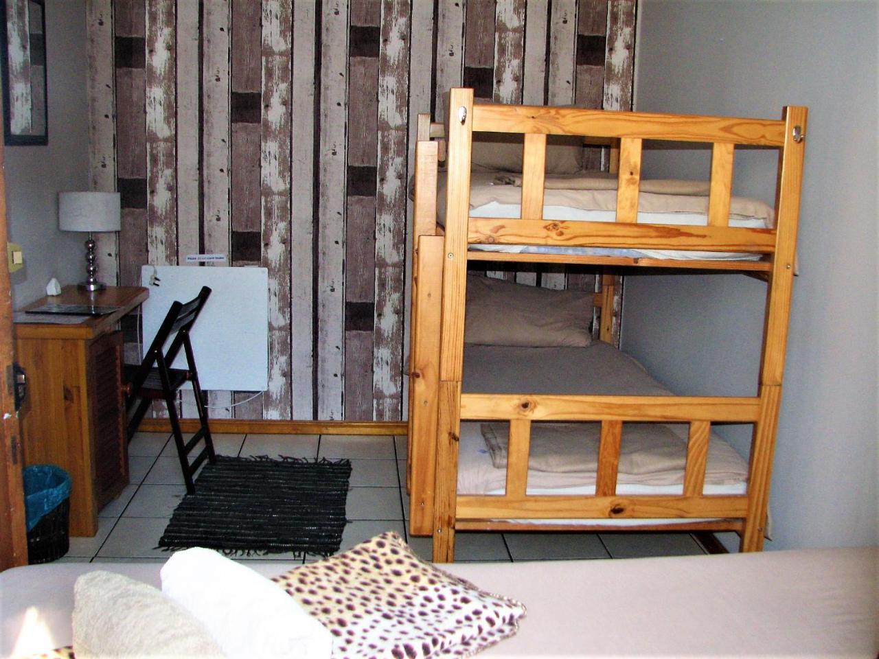 Jembjo'S Knysna Lodge & Backpackers Экстерьер фото